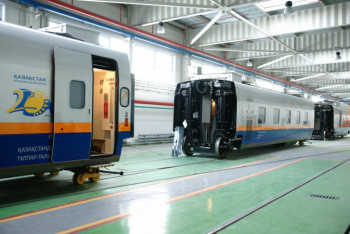 Это сейчас нереально  – зампред «КТЖ» о создании женских вагонов в казахстанских поездах