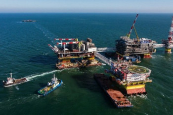 Фотография к новости: Мировые цены на нефть снижаются на заявлениях ФРС