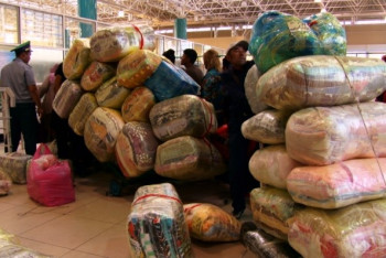 Фотография к новости: На склад "Хоргоса" напала обезумевшая толпа 