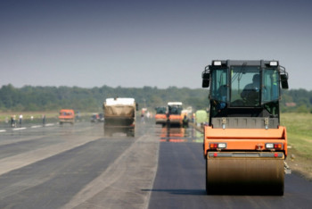 Фотография к новости: В Омской области отремонтируют дорогу в Казахстан