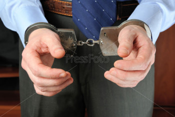 Фотография к новости: Убил, забрал золото и купил авто: в Шымкенте задержали подозреваемого 