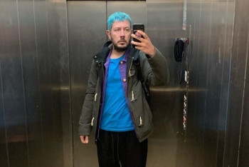 Фотография к новости: Дизайнер Артемий Лебедев передумал бежать из России