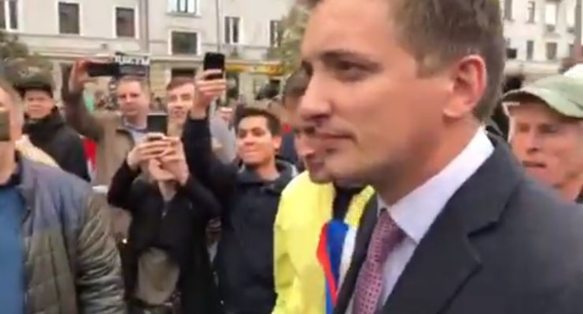 скриншот с видео