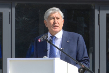 Фотография к новости: Атамбаев сдался властям - СМИ