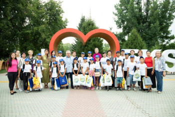 Фотография к новости: Как провожали маленьких арысчан после отдыха в Усть-Каменогорске