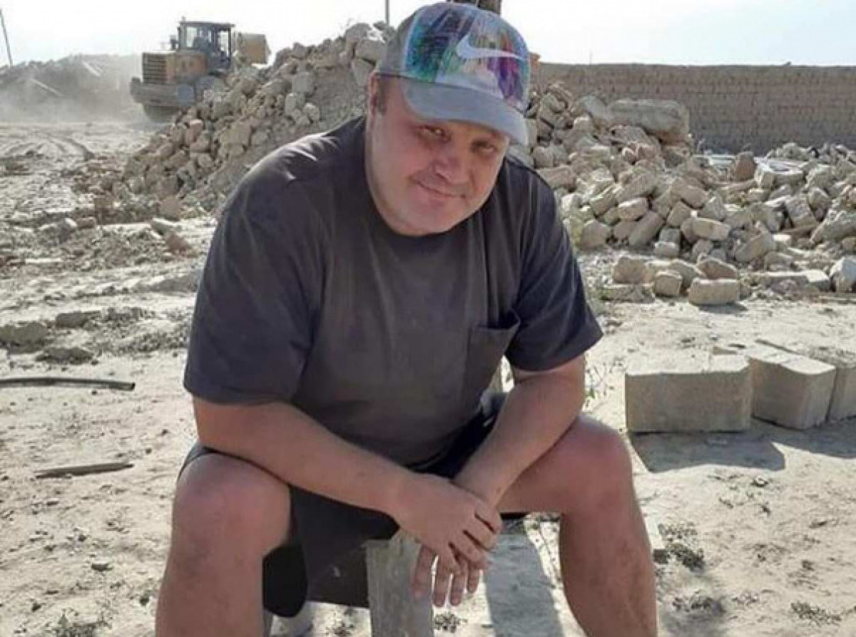  Мастер спорта по боксу два месяца бесплатно помогал строить дома в Арыси