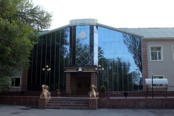 Фотография к новости: Возбуждено 3 дела в результате проверки в одном из вузов Шымкента 