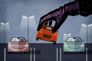 Фотография к новости: Как угнали Tesla за 30 секунд — взламывают без взлома!