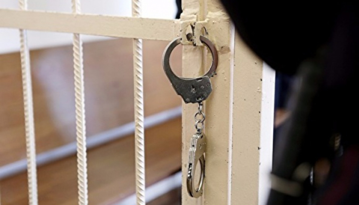 По факту взрывов в Арыси задержан командир военной части и его заместитель