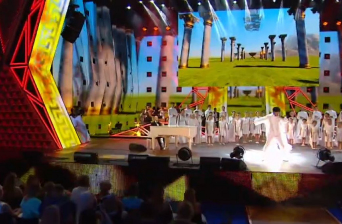 Малахов на "Новой волне" назвал Димаша Кудайбергена новым секс-символом