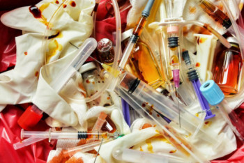 Фотография к новости: Компанию, сжигавшую медицинские отходы на открытой территории, оштрафовали в Шымкенте