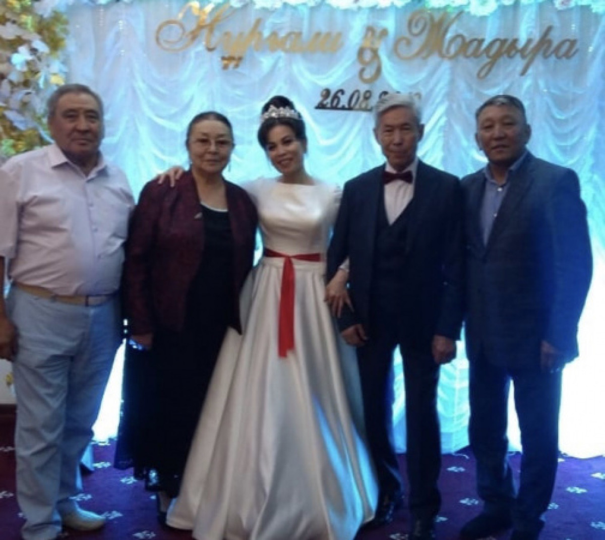 Институттағы жасырын секс камерасы Егде жастағы адамдардың еңіреп жыныстық қатынасқа түсуі түсірілген видео