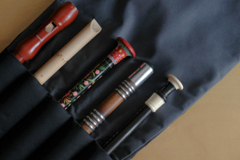 Фотография к новости: Пять флейт Батырхана Шукенова продали на аукционе