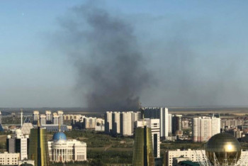 Фотография к новости: Столб дыма на левобережье Нур-Султана: горел коттедж