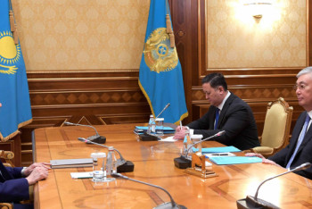 Фотография к новости: Токаев принял китайского посла