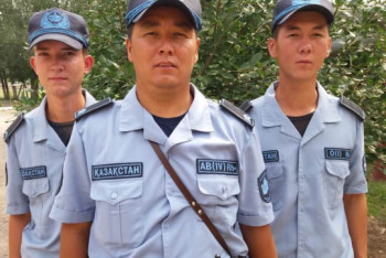 Фотография к новости:  В Уральске гвардейцы задержали мужчину с наркотиками