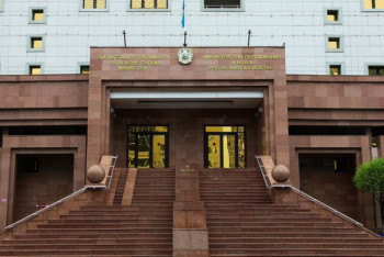 С вице-министра образования Рустема Бигари сняты обвинения в коррупции 