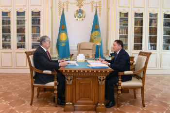 Фотография к новости: Токаев принял акима Акмолинской области