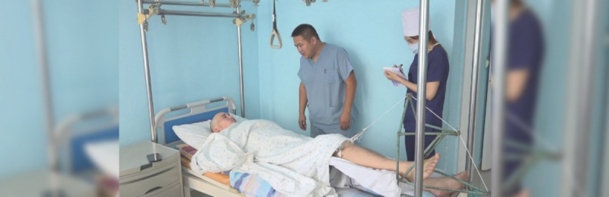 Житель Актау после посещения аквапарка полгода не может встать с кровати