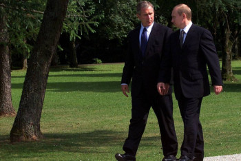 Фотография к новости: Путин предупреждал Буша об угрозе нападения 11 сентября: экс-аналитик ЦРУ