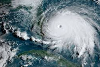 Фотография к новости: Ураган "Дориан": число жертв на Багамах может быть ошеломляющим 