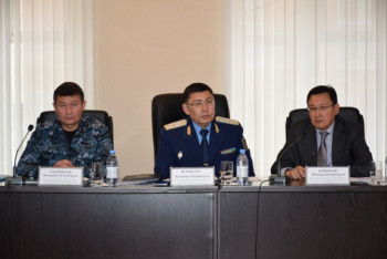 Фотография к новости: Добывали икру и закапывали рыбу: В ВКО объявили войну браконьерам на озере Маркаколь 