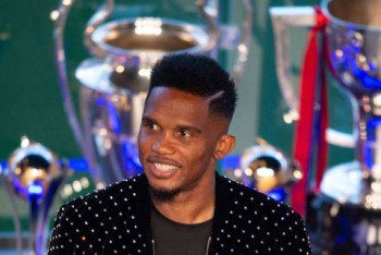 Фотография к новости: Экс-форвард "Реала", "Барселоны", "Интера" и "Челси" завершил карьеру футболиста