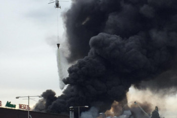 Фотография к новости: Вертолеты тушат крупный пожар в Алматы