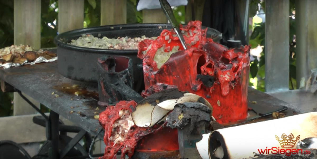 кадр из видео