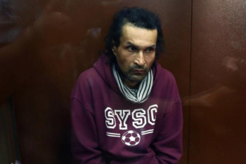 Фотография к новости: Учился в медресе и участвовал в гей-вечеринках: Что известно о казахстанце, напавшем на главу ЦИК России