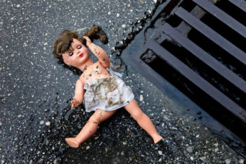 Фотография к новости: Каждое второе насилие над детьми совершается в квартирах - МВД