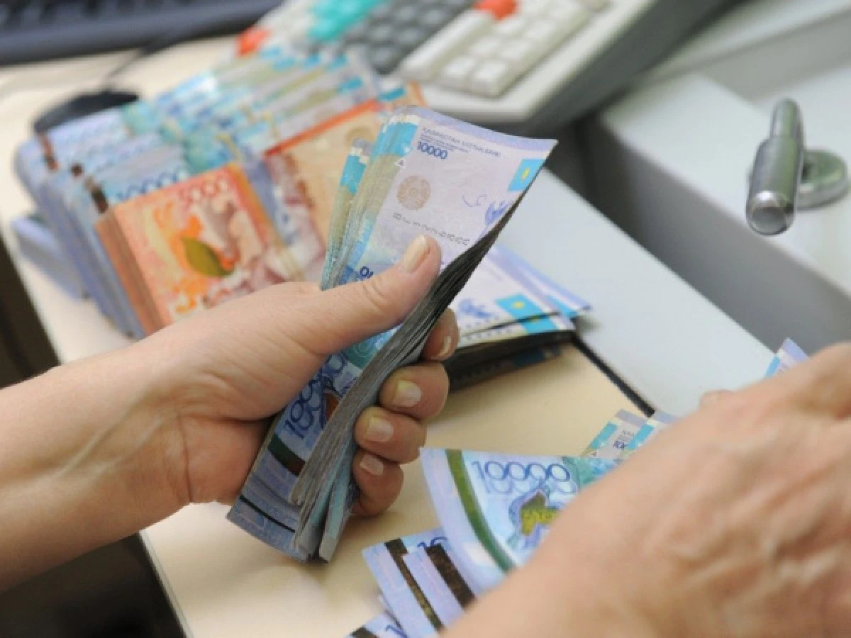 Казахстанская семья в среднем зарабатывает 421,5 тыс. - исследование