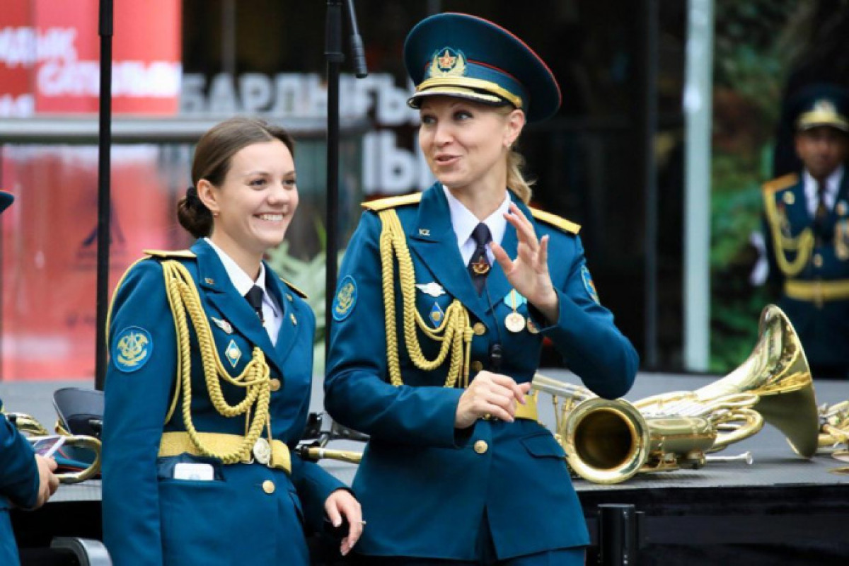Военные оркестры Казахстана предпочитают Бритни Спирс и группу Abba