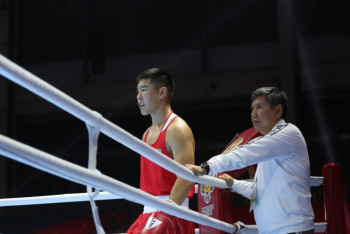 Фотография к новости: Боксер Бекзат Нурдаулетов победил четырехкратного чемпиона мира на ЧМ-2019 