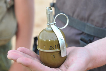 Фотография к новости: Боевую гранату нашли в рейсовом автобусе в Актюбинской области