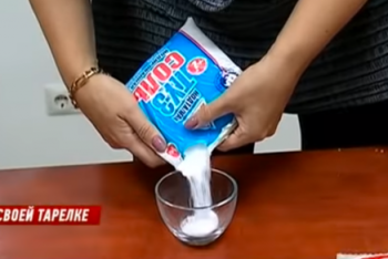 Фотография к новости: Казахстанскую соль, которая вызвала ажиотаж в России, проверят в столице 