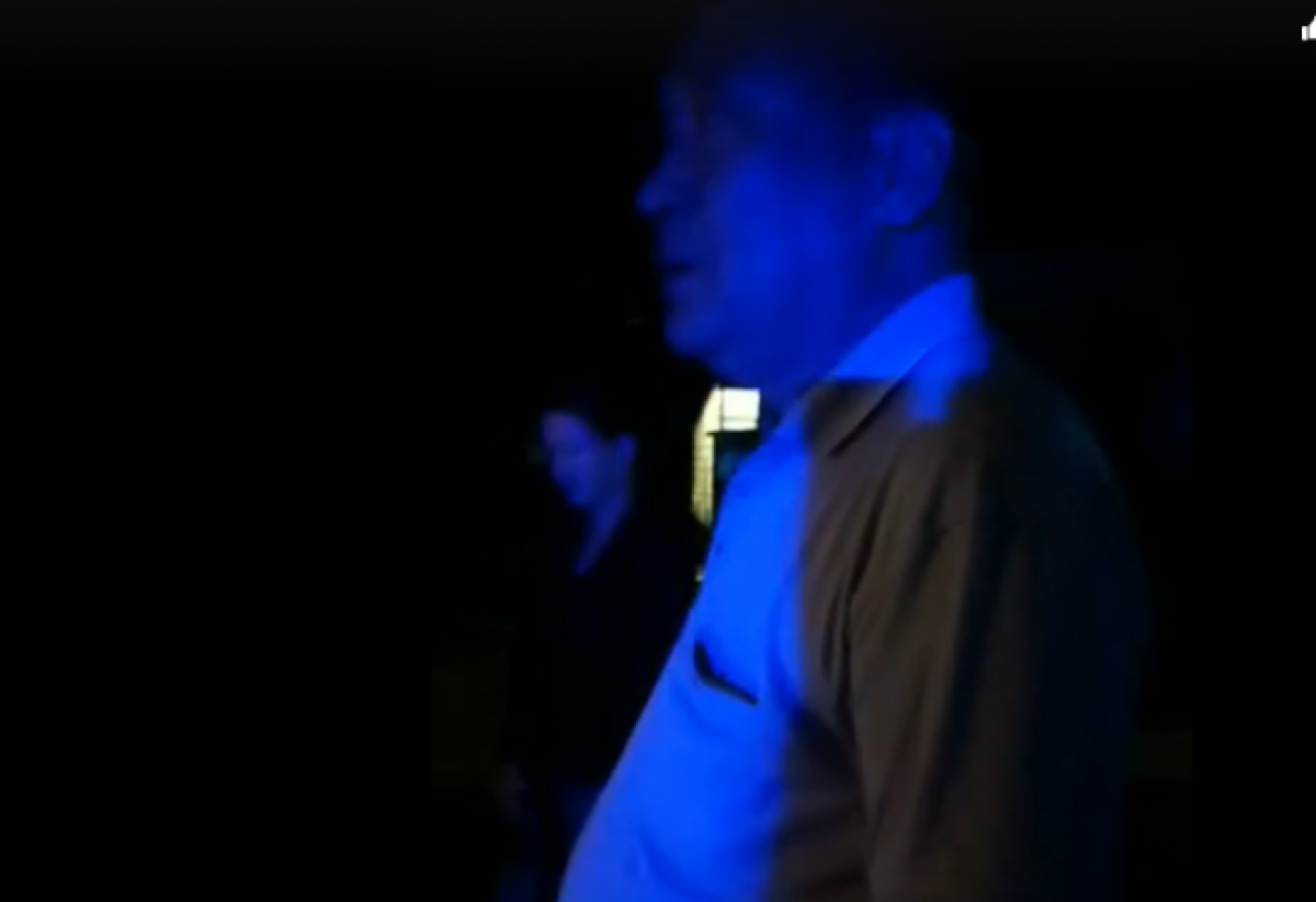 Нового акима Жанаозена "застукали" в кафе ночью