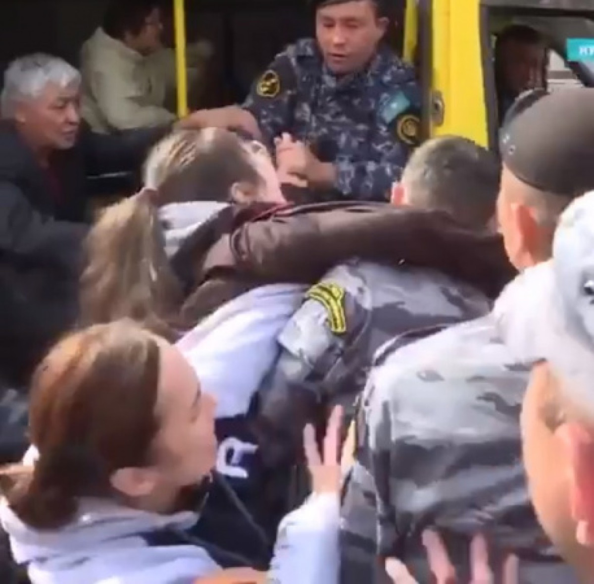 скриншот с видео