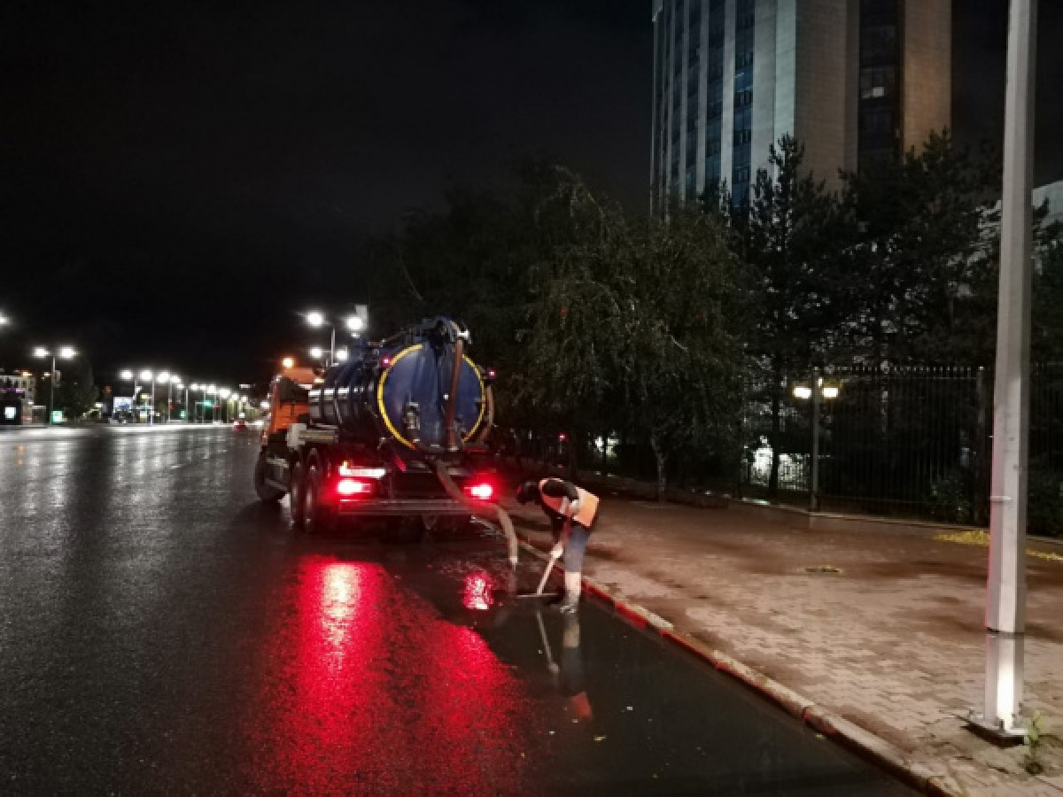 За ночь в Нур-Султане откачали более 1500 кубометров дождевой воды