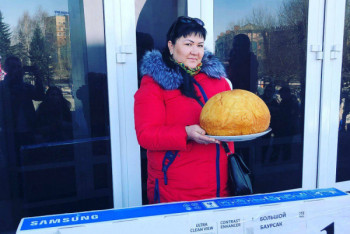 Фотография к новости: Самый большой бауырсак в Усть-Каменогорске попал в школьные учебники