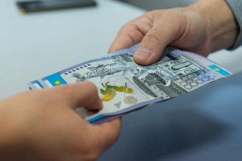 Фотография к новости: Кредитная "помогайка" исчезала на второй стадии — пенсионерки Алматы опять стали жертвами