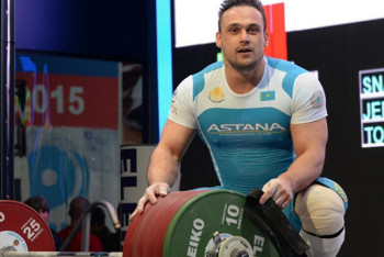 Фотография к новости: Ильин стал 13-м на ЧМ по тяжелой атлетике