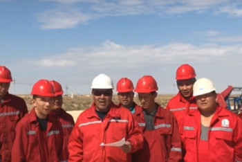 Фотография к новости: Бастующим рабочим в Мангистау обещали поднять заработную плату