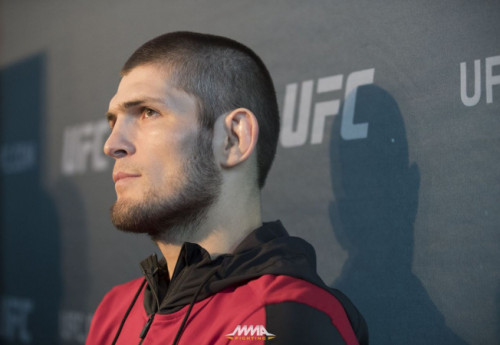 Фотография к новости: Американский боец UFC нашел способ победить Нурмагомедова 