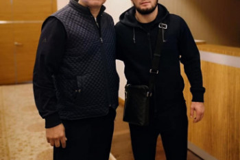 Фотография к новости: Хабиб Нурмагомедов приехал в Атырау