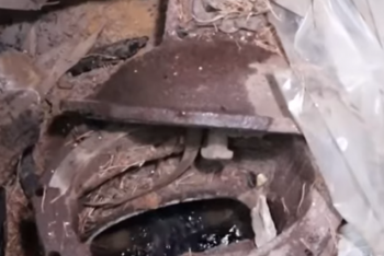 Фотография к новости: Водолазы нашли тонны фекального ила в Бухтарминском водохранилище 