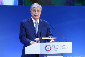 Фотография к новости: Казахстанские книги смогут прочесть 2,5 млрд людей планеты