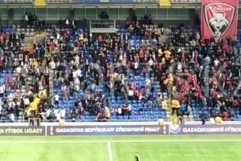 Фотография к новости: Болельщики подрались на трибунах во время финала Кубка Казахстана 