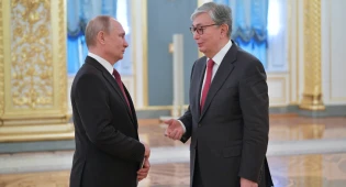 Токаев поздравил Путина с днем рождения