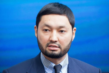 Фотография к новости: Кенес Ракишев возглавил Федерацию бокса Казахстана